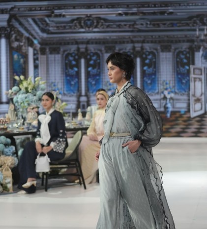 Smaranaa: Jembatan Memori dan Kemewahan Kontemporer dalam Koleksi Raya Khanaan 2026