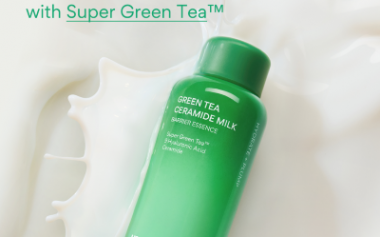 Green Tea Ceramide Milk Essence INNISFREE dengan Teknologi Supercharged Hydration untuk Kulit Lembap dan Barrier Kuat dalam 3 Detik