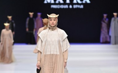 Mayra Tampilkan Koleksi Modest Wear Bernuansa Indonesia Timur 