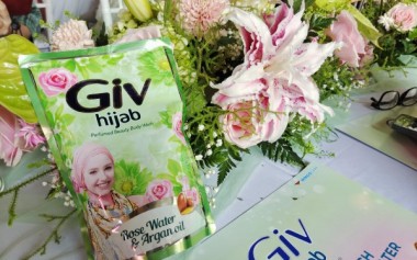 Perlu Inspirasi? Coba Wanginya GIV Hijab Rose Water & Argan Oil 