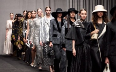 Pernyataan Identitas Buttonscarves di Dubai Fashion Week S/S 26