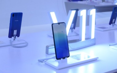 Vivo V11 Pro, Smartphone Dengan Screen Touch ID dan Kamera AI Menakjubkan