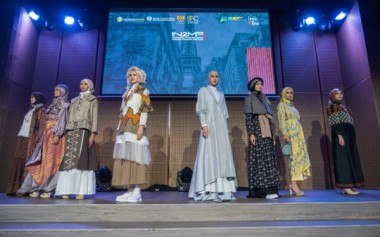 Front Row & IN2MF Bawa Fashion Indonesia ke Paris